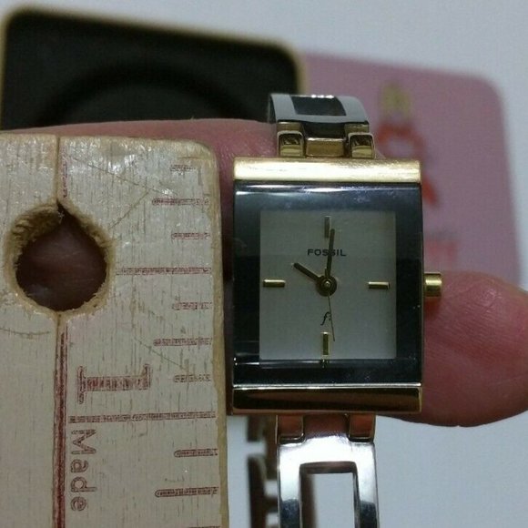 F2 Watch Two Tone Silver Gold Beauty Parlor - Picture 3 of 9